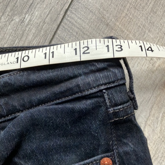 LEVI’S Black Wedgie Fit Ankle Jeans - Picture 5 of 6